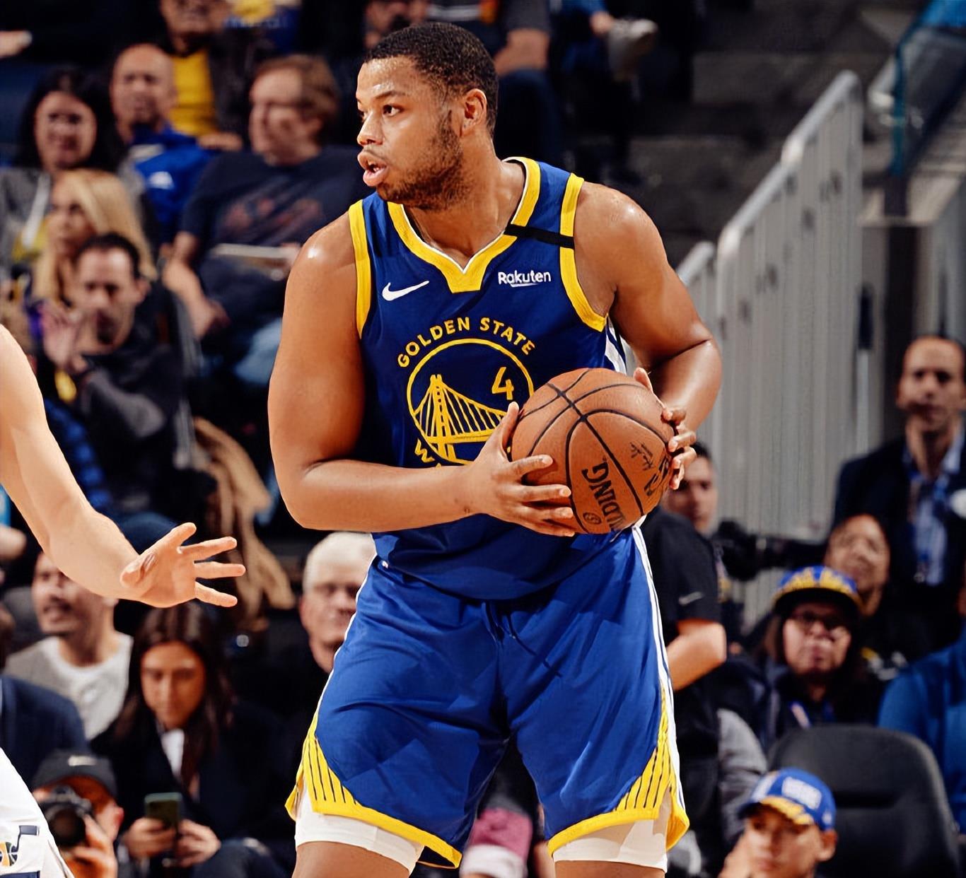 开云体育下载-关键时刻金州勇士备战NBA季后赛CBA季后赛赛后走向成谜，现场解说直呼：俄克拉荷马雷霆止住颓势备战欧联