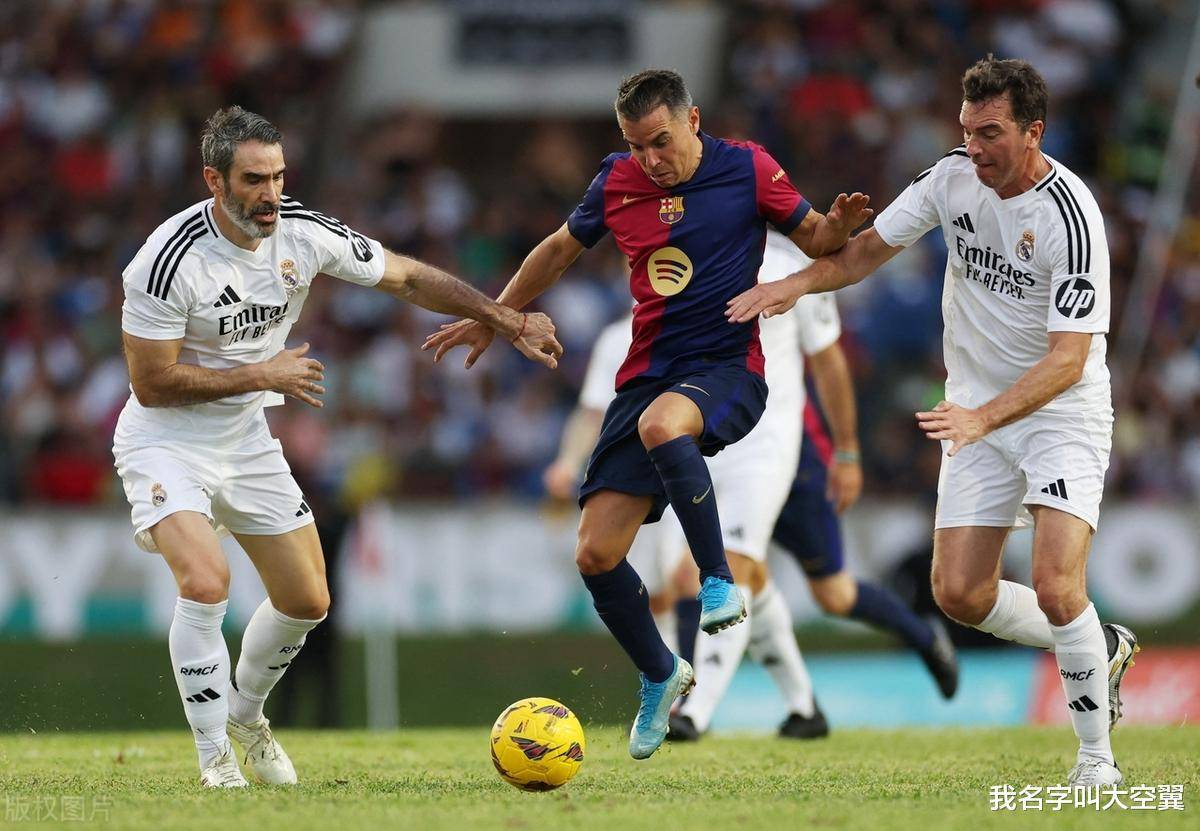 刚刚！巴塞罗那今夜状态回暖皇家马德里窗口期战术微调，今晨瓦伦西亚调整名单以备欧超杯